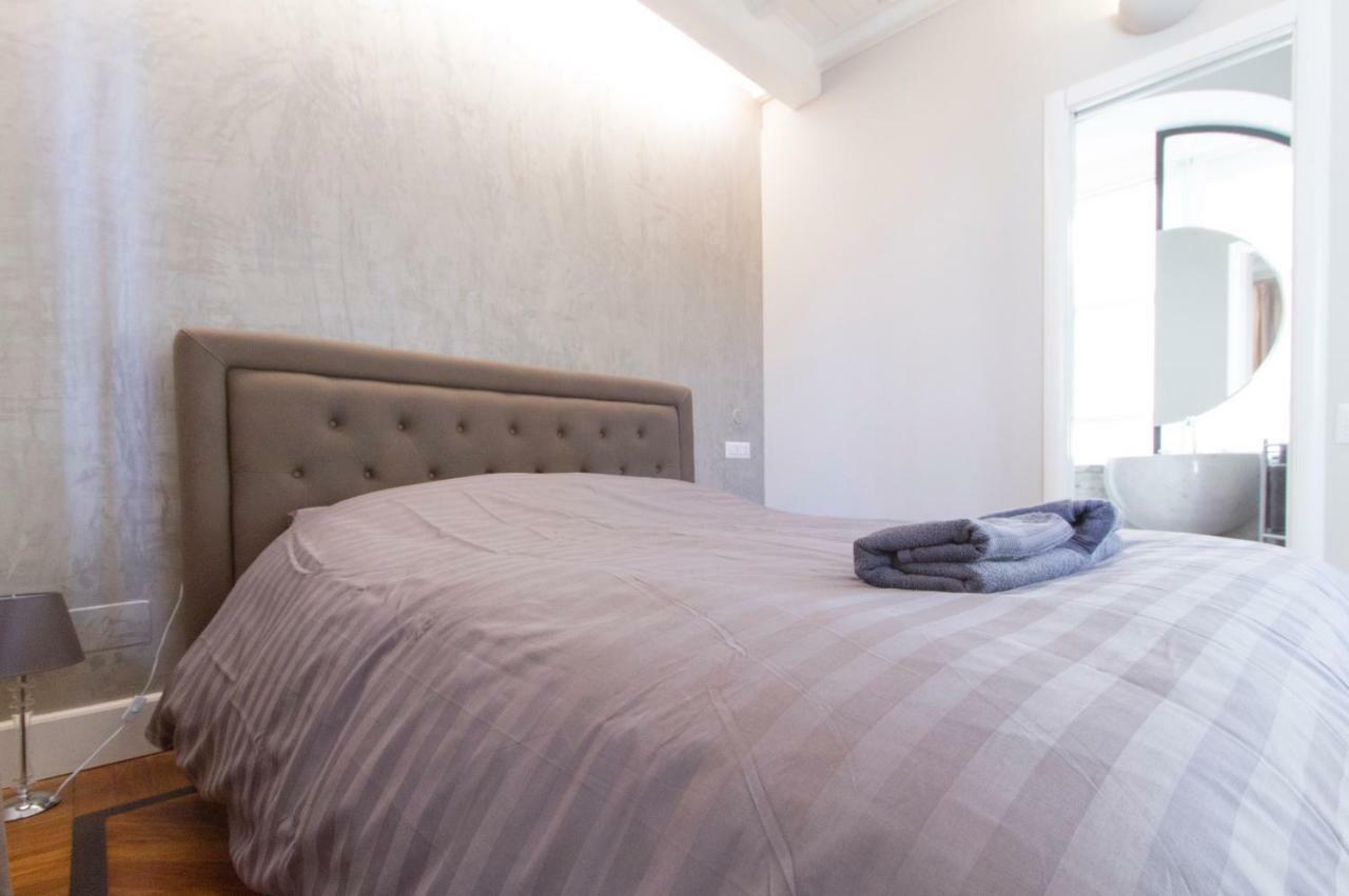Elegante E Completamente Arredato Apt In Duomo มิลาน ภายนอก รูปภาพ